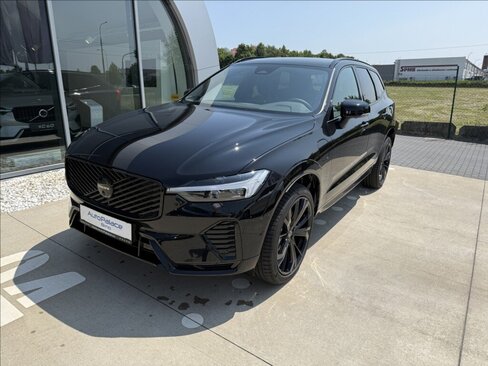 Volvo XC60 SUV / Terénní 2,0 l 228 kw
