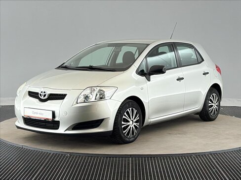 Toyota Auris Hatchback 1,3 l 74 kw