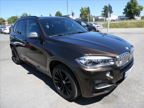 BMW X5 SUV / Terénní 3,0 l 280 kw