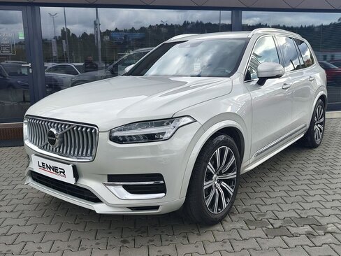 Volvo XC90 SUV / Terénní 2,0 l 173 kw