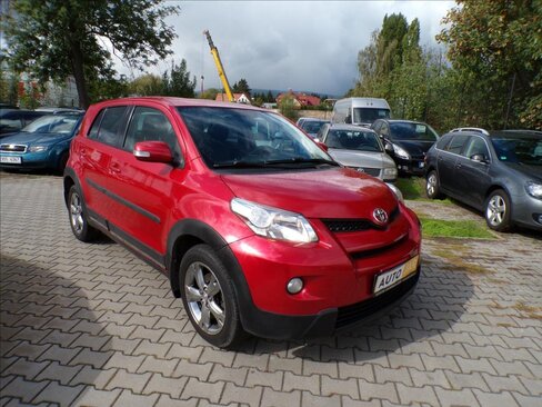 Toyota Urban Cruiser Hatchback 1,4 l 66 kw