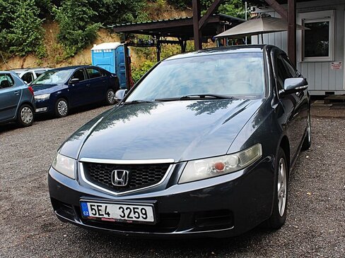 Honda Accord Sedan / Limuzína 2,2 l 103 kw