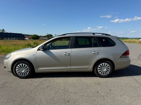 Volkswagen Golf Kombi 1,6 l 77 kw