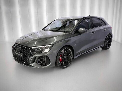 Audi RS3 Hatchback 2,5 l 294 kw