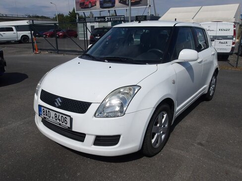 Suzuki Swift Hatchback 1,3 l 67 kw