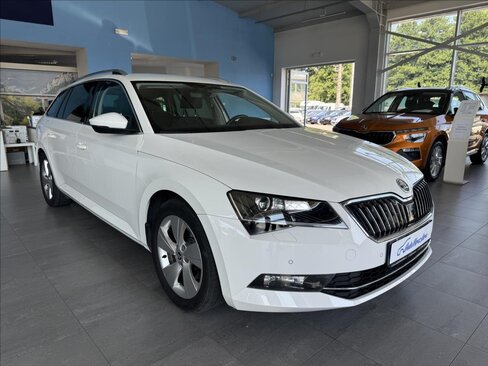 Škoda Superb Kombi 2,0 l 110 kw