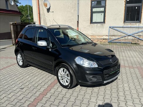 Suzuki SX4 Hatchback 1,6 l 88 kw