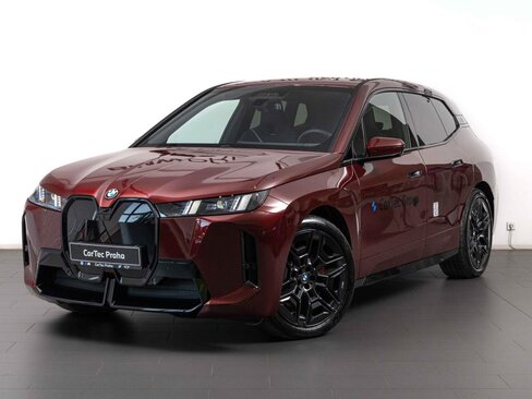 BMW iX SUV / Terénní 0,0 300 kw