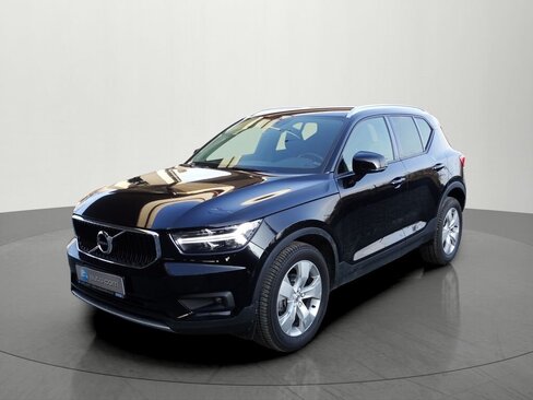 Volvo XC40 SUV / Terénní 2,0 l 110 kw