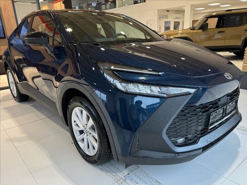 Toyota C-HR SUV / Terénní 1,8 l 103 kw