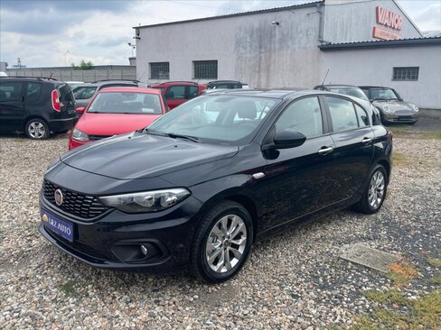 Fiat Tipo Hatchback 1,4 l 70 kw