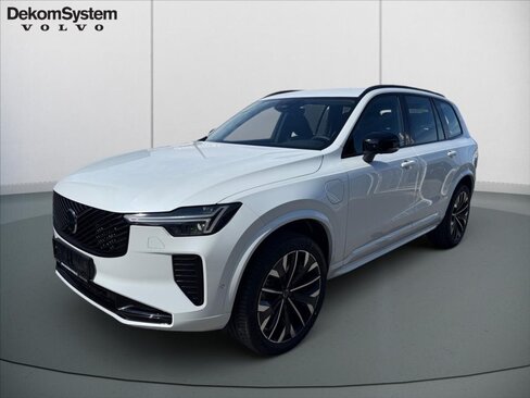 Volvo XC90 SUV / Terénní 2,0 l 335 kw