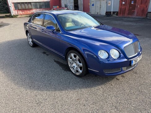 Bentley Continental Flying Spur Sedan / Limuzína 0,0 0