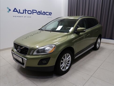 Volvo XC60 SUV / Terénní 2,4 l 120 kw