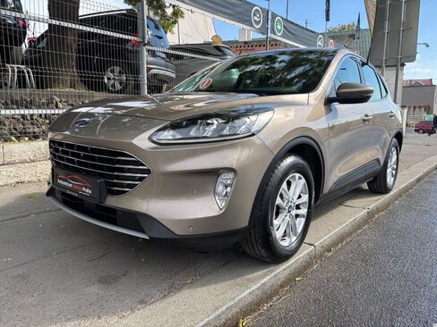 Ford Kuga SUV / Terénní 2,0 l 140 kw