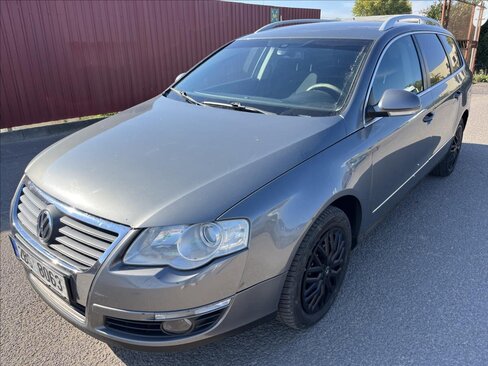 Volkswagen Passat Kombi 2,0 l 103 kw