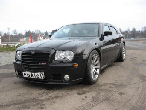 Chrysler 300C Kombi 6,1 l 317 kw
