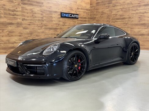 Porsche 911 Kupé 3,0 l 331 kw
