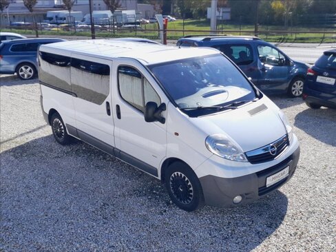 Opel Vivaro Kombi 2,0 l 84 kw