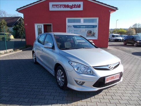 Hyundai i30 Hatchback 1,4 l 80 kw