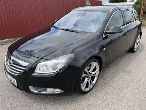 Opel Insignia Kombi 2,0 l 118 kw
