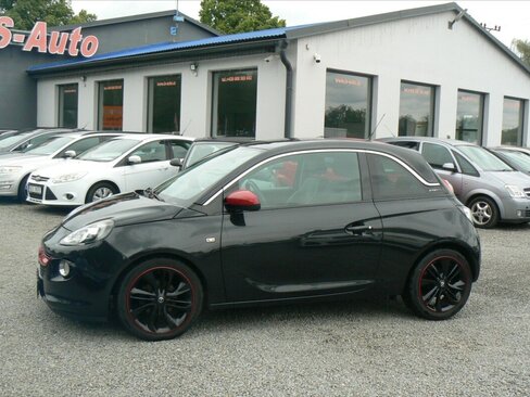 Opel Adam Hatchback 1,4 l 64 kw