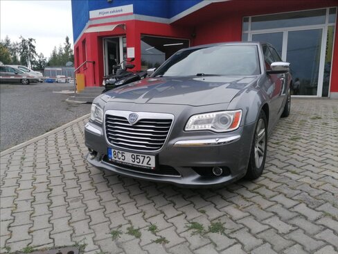 Lancia Thema Sedan / Limuzína 3,0 l 176 kw