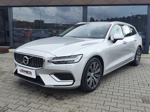 Volvo V60 Kombi 2,0 l 145 kw