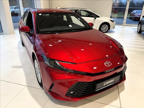 Toyota Camry Sedan / Limuzína 2,5 l 170 kw