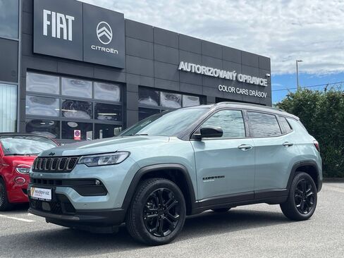 Jeep Compass SUV / Terénní 1,5 l 96 kw