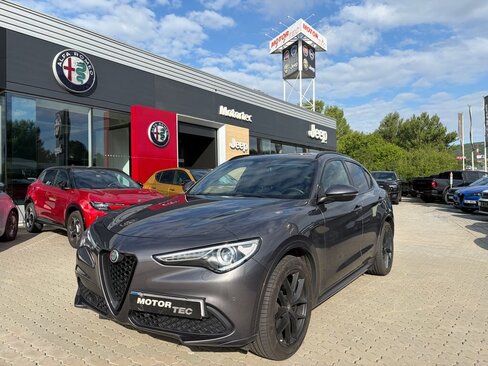Alfa Romeo Stelvio Kombi 2,0 l 206 kw