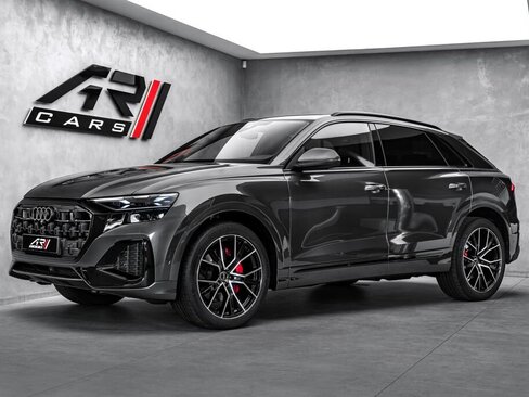 Audi Q8 SUV / Terénní 3,0 l 210 kw