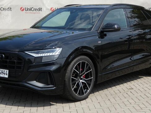 Audi Q8 SUV / Terénní 3,0 l 210 kw