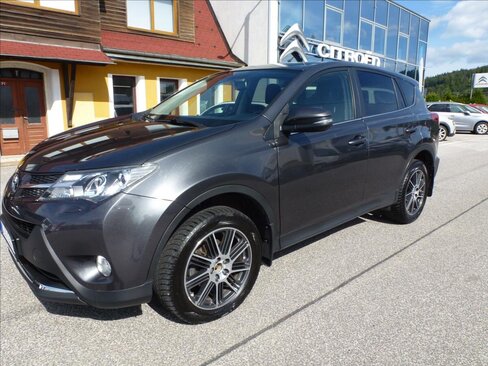 Toyota RAV4 SUV / Terénní 2,2 l 110 kw