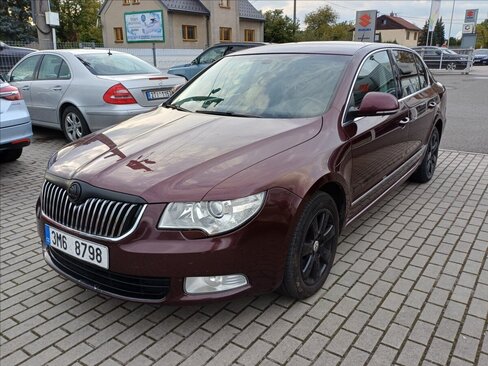 Škoda Superb Sedan / Limuzína 2,0 l 103 kw