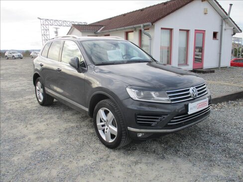 Volkswagen Touareg SUV / Terénní 3,0 l 193 kw