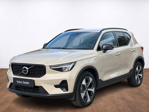 Volvo XC40 SUV / Terénní 2,0 l 120 kw