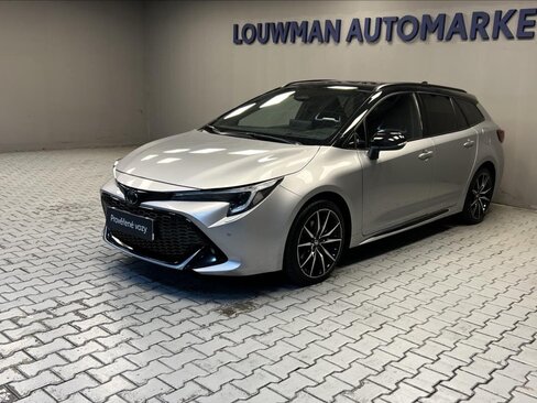 Toyota Corolla Kombi 2,0 l 112 kw