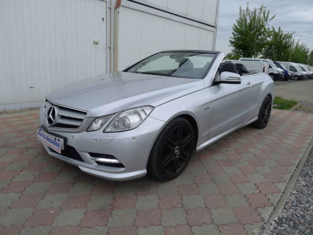 Mercedes-Benz Třídy E Kabriolet 3,0 l 170 kw