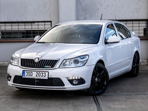 Škoda Octavia Sedan / Limuzína 2,0 l 147 kw