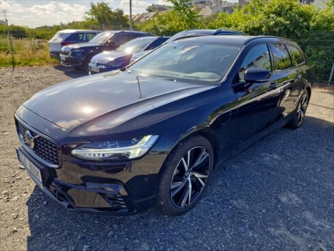Volvo V90 Kombi 2,0 l 186 kw