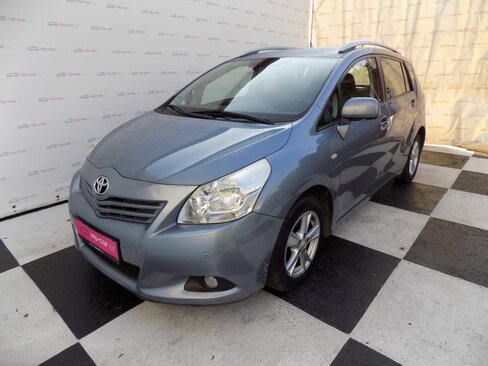 Toyota Verso Ostatní 2,0 l 112 kw