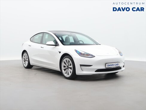 Tesla Model 3 Sedan / Limuzína 0,0 340 kw
