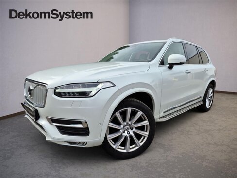 Volvo XC90 SUV / Terénní 2,0 l 235 kw
