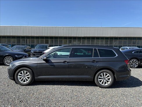Volkswagen Passat Kombi 2,0 l 110 kw