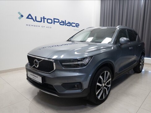 Volvo XC40 SUV / Terénní 2,0 l 140 kw