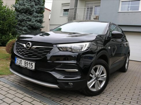 Opel Grandland X SUV / Terénní 1,2 l 96 kw