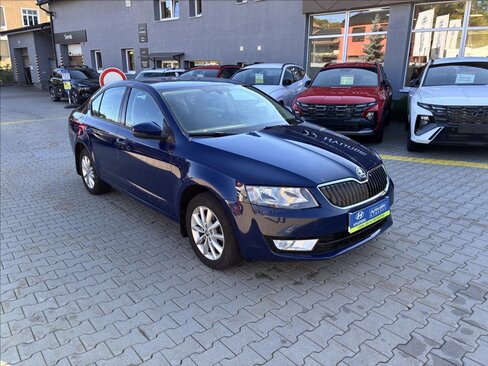 Škoda Octavia Sedan / Limuzína 1,6 l 81 kw