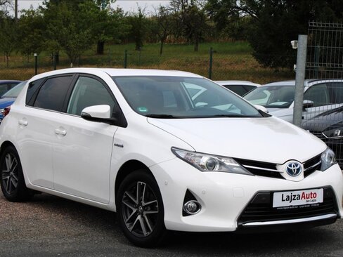 Toyota Auris Hatchback 1,8 l 73 kw