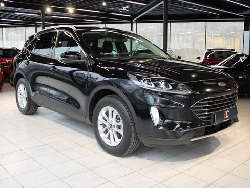 Ford Kuga SUV / Terénní 2,0 l 140 kw